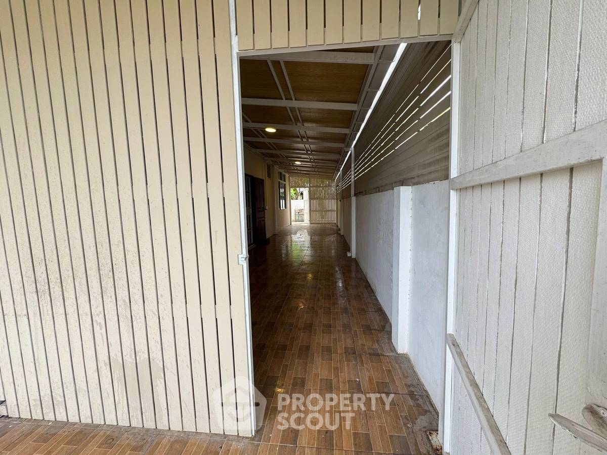 รูป บ้าน 4-ห้องนอน ใน หนองปรือ (ID 2212945) - รูปที่ 16/25