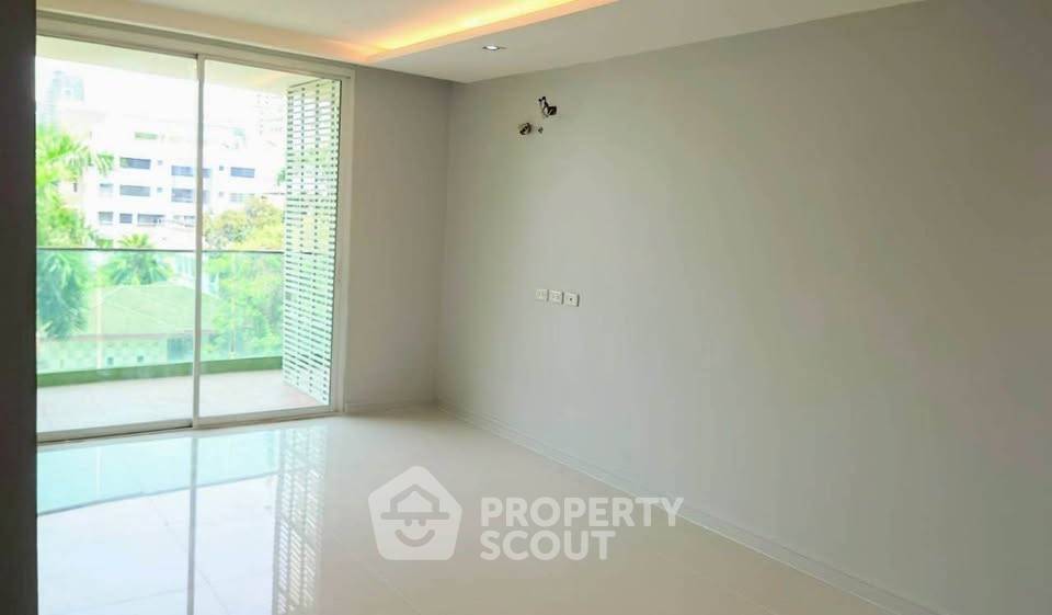 รูป คอนโด 1-ห้องนอน ที่ เบเวอรี่ 33 ใกล้ BTS พร้อมพงษ์ (ID 2214775) - รูปที่ 2/20