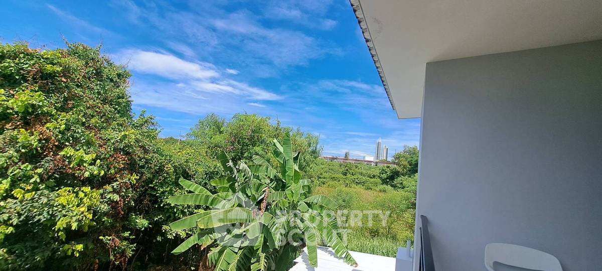รูป วิลล่า 6-ห้องนอน ใกล้ เมืองพัทยา (ID 2215246) - รูปที่ 18/22
