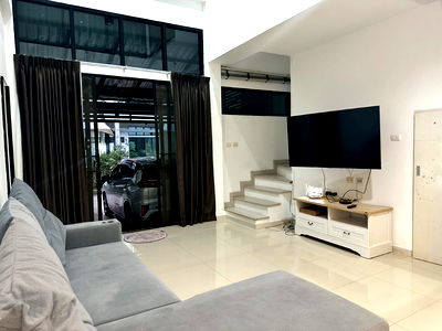 ทาวน์โฮมให้เช่า : 🏡 ให้เช่าทาวน์โฮม 3 ชั้น โครงการ Eco Space บางนา-วงแหวน(Code :MHR0033)