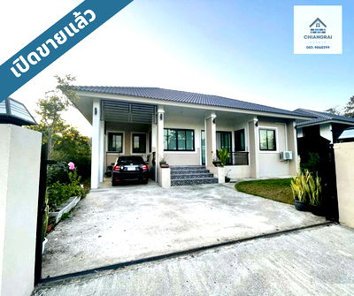 บ้านเดี่ยว เชียงราย : ขายบ้านเดี่ยวหลังมุม 70 ตร.ว. ติดถนน2ฝั่ง ตกแต่งพร้อมอยู่ วิวภูเขา อ.แม่จัน
