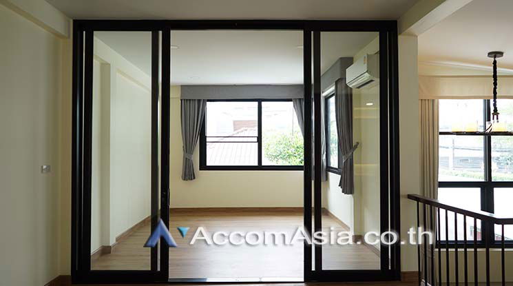 รูป 🔼🔽 AccomA 📩 Pet friendly,Home Office 3 BR House in Chong Nonsi (AA25935) - รูปที่ 13/19