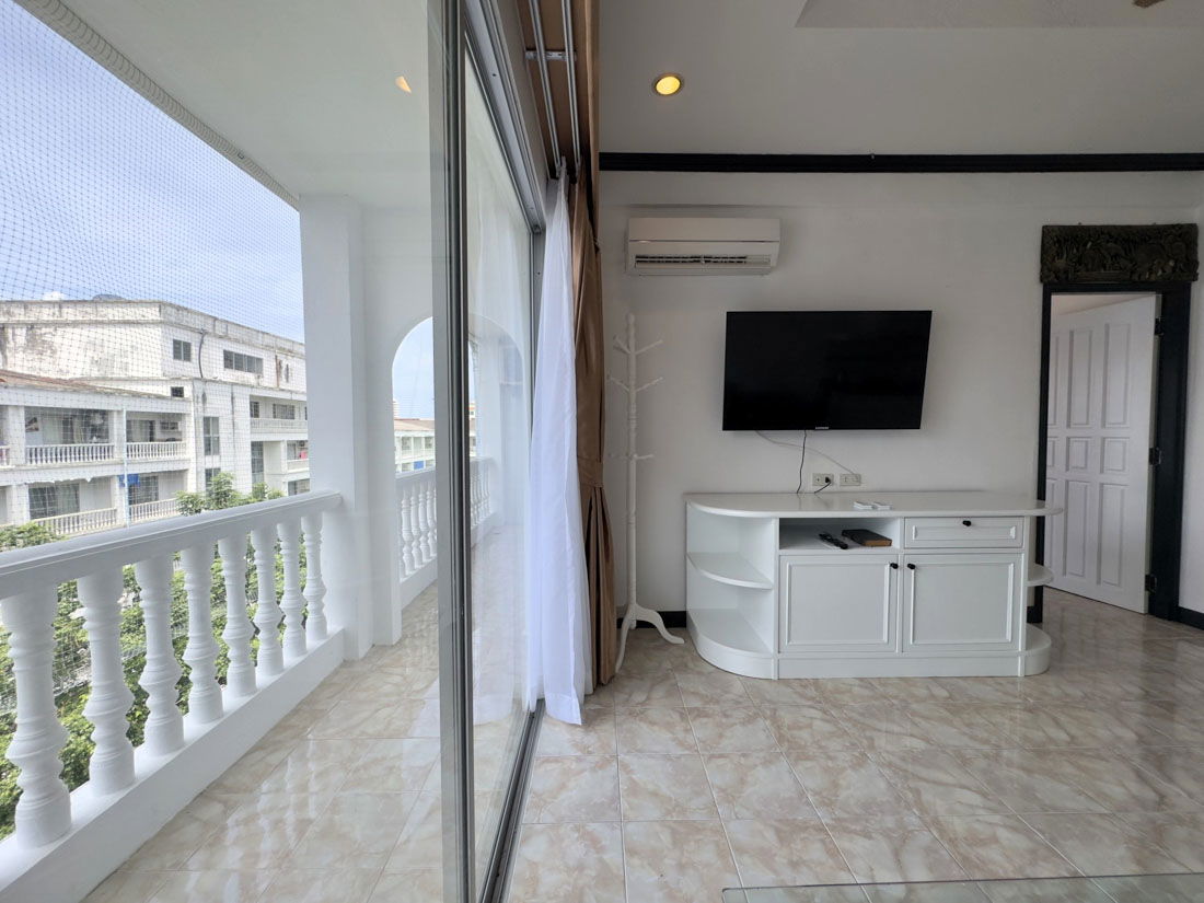 picture 1 Bedroom Condominium @ Majestic Jomtien - 4/19