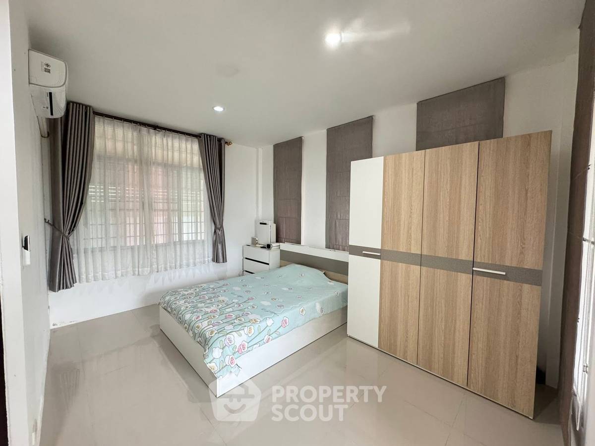 รูป บ้าน 4-ห้องนอน ใน หนองปรือ (ID 2212945) - รูปที่ 10/25