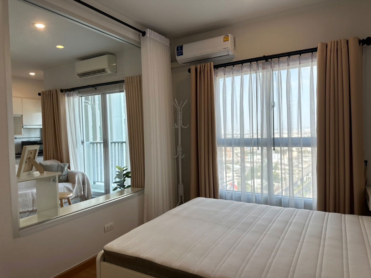 picture The Parkland Phetkasem for Rent - 8/13