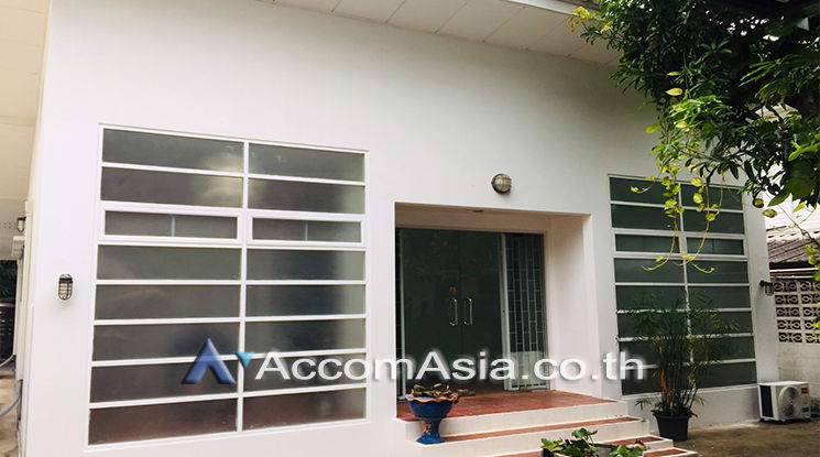 picture 🔼🔽 AccomA 📩  3 BR House in  (AA25432) - 4/13