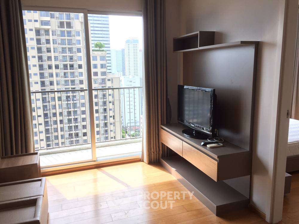 picture 1-BR Condo at Hive Taksin near BTS Wongwian Yai (ID 402629) - 2/7