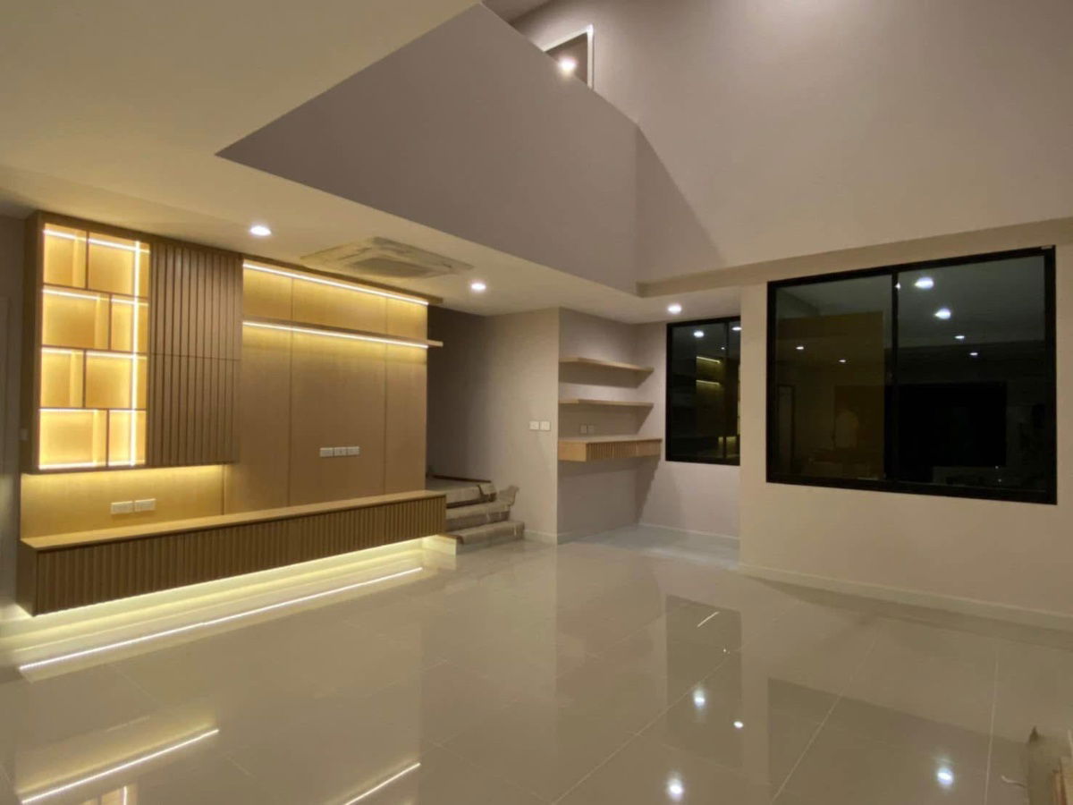 picture P0085 Rent: 3-Storey Townhome at Nirvana Define Srinakarin – Rama 9 - 7/19