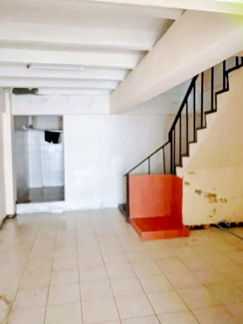 picture LatPhrao 126-132 Soi 7-11 50m. on main road MRT LatPhrao 101 300m. For rent commercial building 4-st - 3/8