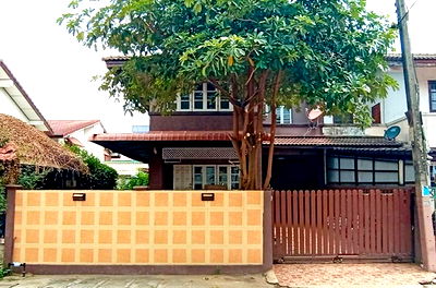 บ้านเดี่ยวให้เช่า : ให้เช่าบ้านเดี่ยว 2 ชั้น 41 ตร.วา.220 ตร.ม ฟิวเจอร์พาร์ค รังสิต 4.6 กม.รร.นานาชาติสยาม 1.4 กม. ตลาดพระรูปคลอง 2 1.8 กม