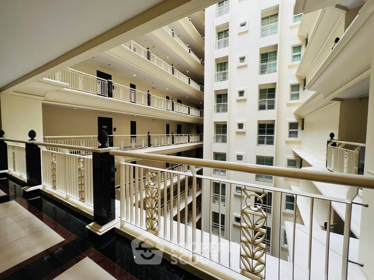 picture 2-BR Condo at Citi Smart Sukhumvit 18 near BTS Asok (ID 992503) - 7/7