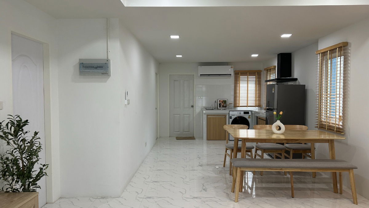รูป 🏠 ให้เช่าทาวน์โฮม 3 ชั้น ตกแต่งครบมาก พร้อมอยู่ทันที ! - รูปที่ 6/21