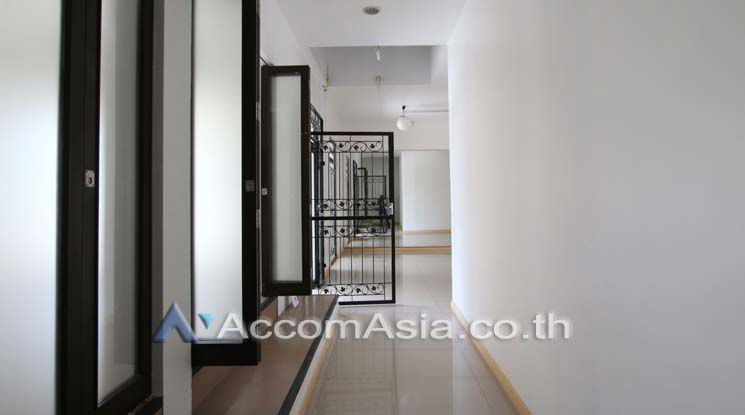 รูป 🔼🔽 AccomA 📩 Home Office 4 BR Townhouse in Phra Khanong (110098) - รูปที่ 6/16