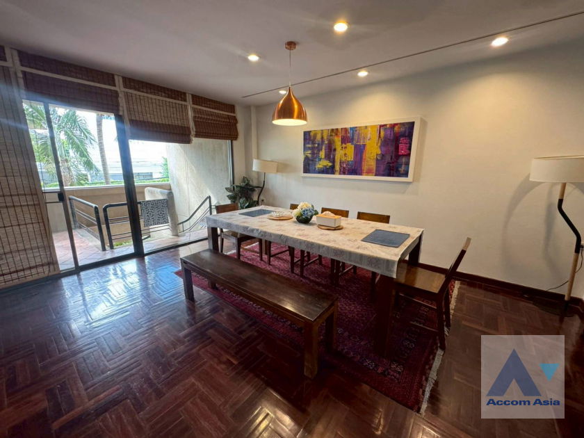 picture 🔼🔽 AccomA 📩  5 BR Townhouse @A serene townhouse nestled in the city center  (13002097) - 8/20