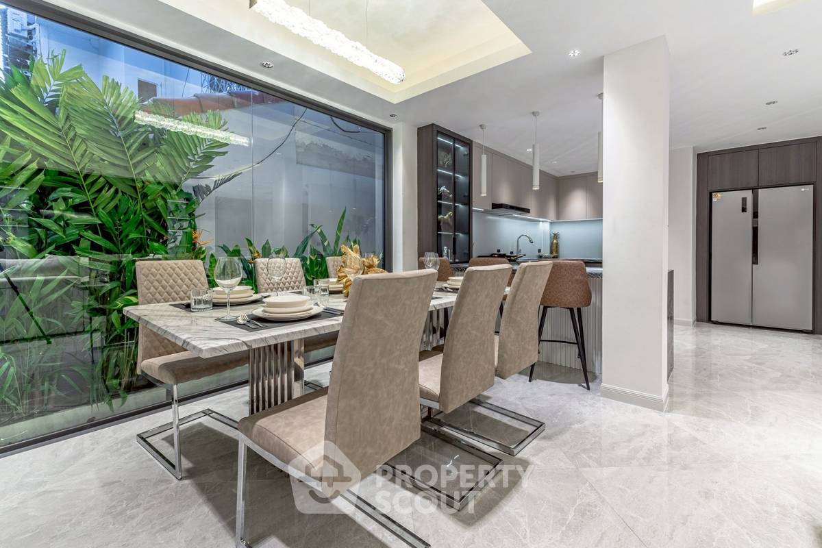 picture 5-BR House close to Pattaya South (ID 2097466) - 7/18