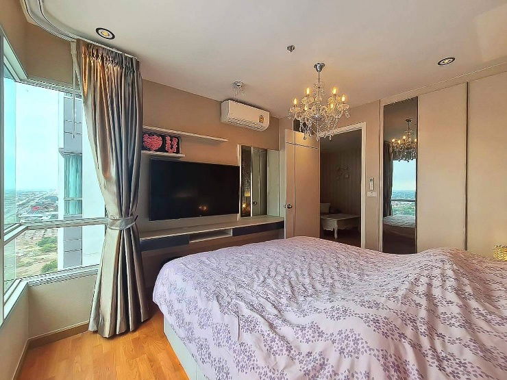 picture Condo near BTS and shopping mall.Beautiful view - 8/14