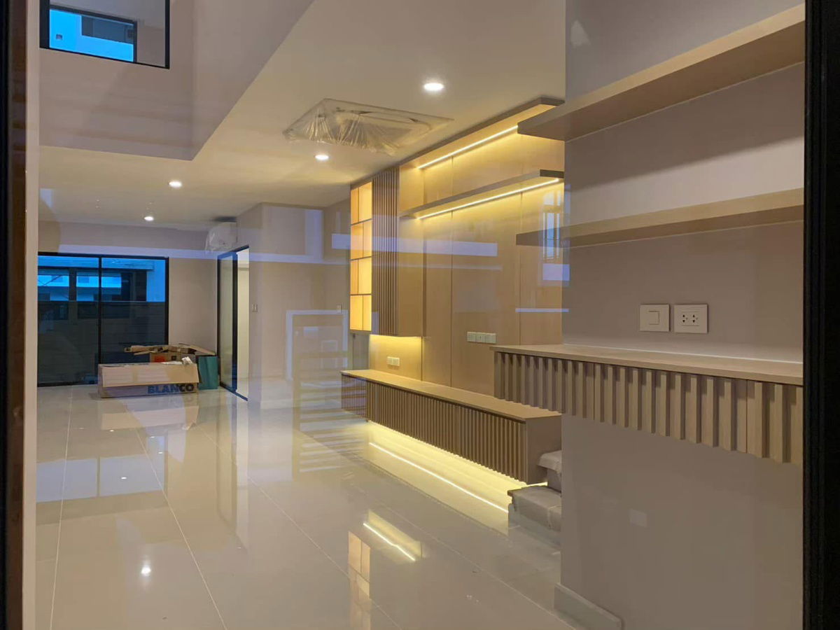 picture P0085 Rent: 3-Storey Townhome at Nirvana Define Srinakarin – Rama 9 - 4/19