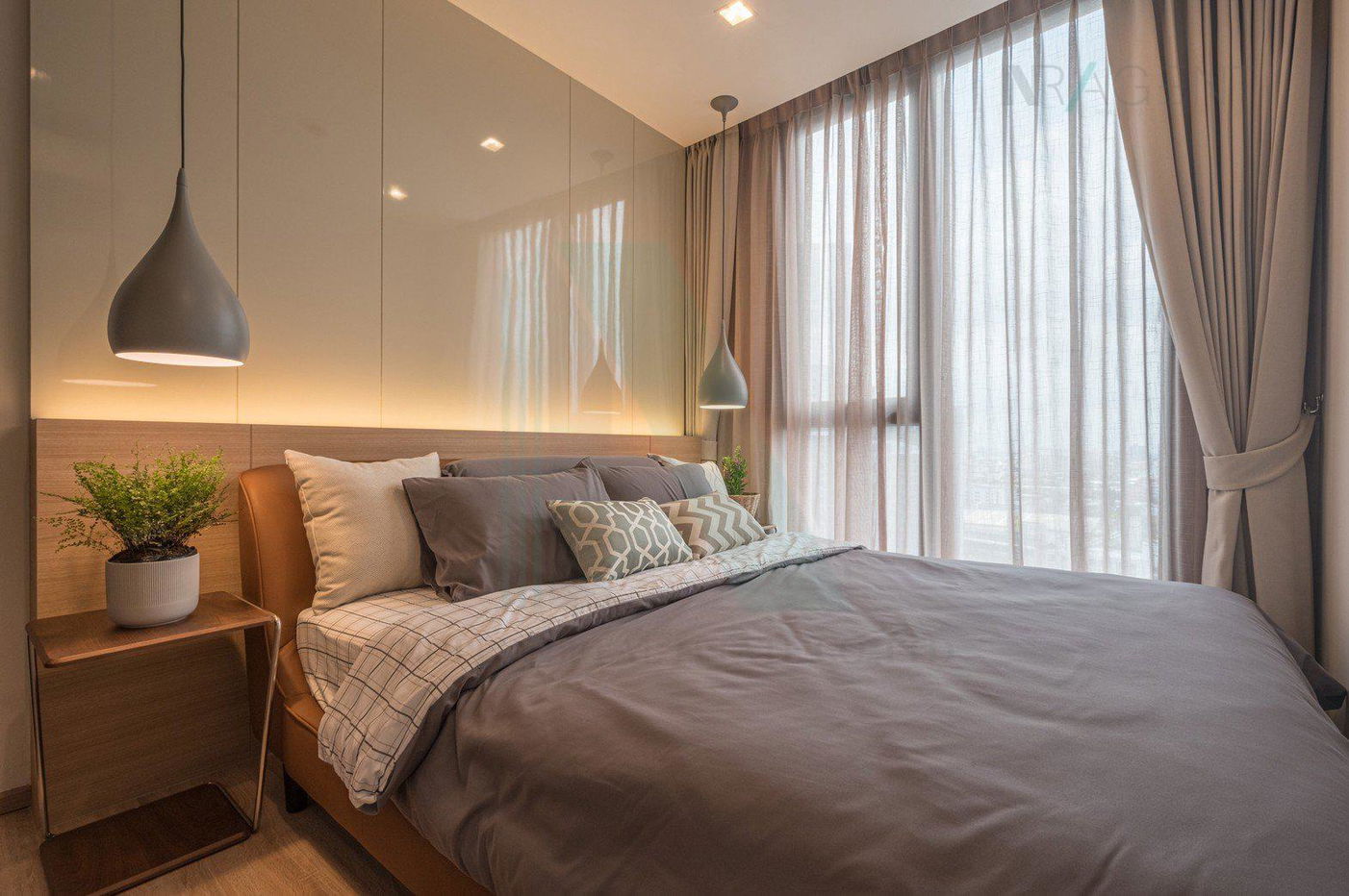 picture 🔺 For Rent Condo THE LINE PHAHON - PRADIPAT Building 1, Floor 19,2 bed room, Room size 52.00 sqm - 1/8