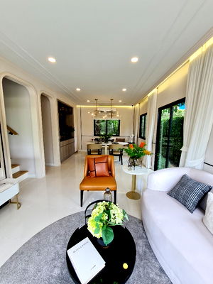 บ้านแฝด บิ๊กซี บางพลี : บ้านแฝดหลุดราคาพิเศษ 5.39 ล้าน