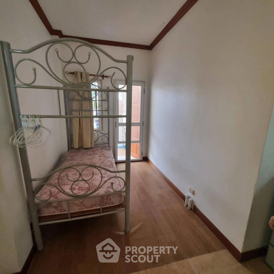 picture 4-BR House in Khlong Chan (ID 2020880) - 9/17