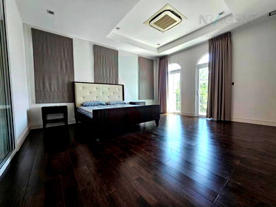 บ้านเดี่ยวให้เช่า : 🚩 ให้เช่าบ้านเดี่ยว 2 ชั้น นันทวัน บางนา กม.7 4 ห้องนอน 5 ห้องน้ำ
