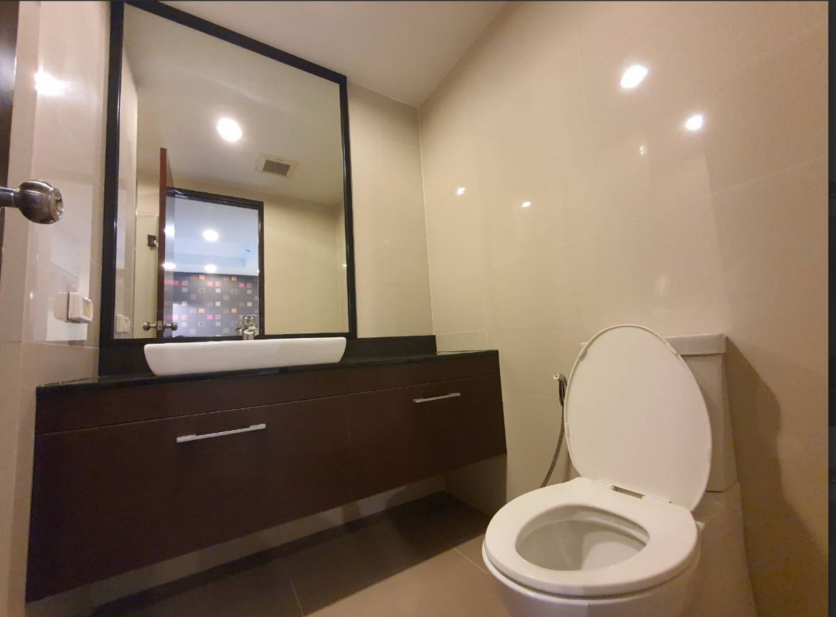picture for rent Abstract. 1bed 46sqm.   Line id: @pfagent - 14/15