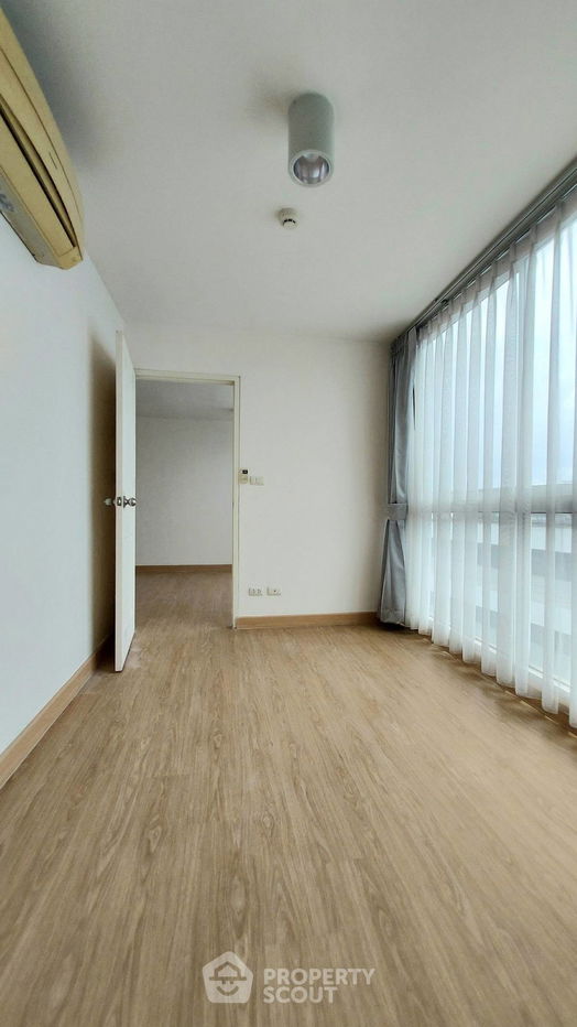 picture 2-BR Condo at Chateau In Town Major Ratchayothin 2 near BTS Sena Nikhom (ID 2213997) - 2/7