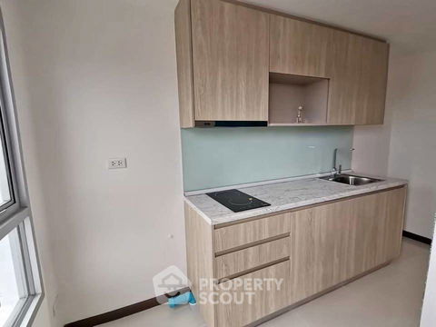 2-BR Condo at Chewathai Hallmark Charan 13 near MRT Tha Phra (ID 2215731)