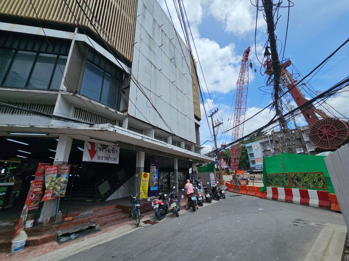 รูป ขายด่วน!!! อาคารพาณิชย์ 3 ชั้น ซอยสมเด็จพระเจ้าตากสิน21 ซอยวัดราชวรินทร์43 หลังตลาดสำเหร่ - รูปที่ 5/9