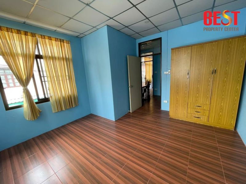 รูป ขายทาวน์เฮ้าส์ 2 ชั้น หลังมุม ต่อเติมพร้อมอยู่ บ้านอยู่เจริญ 1 – ธัญบุรี ปทุมธานี ทำเลดี เดินทางสะดวก - รูปที่ 11/13