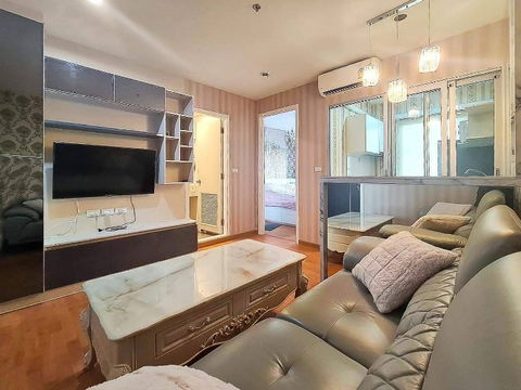 Condo near BTS and shopping mall.Beautiful view
