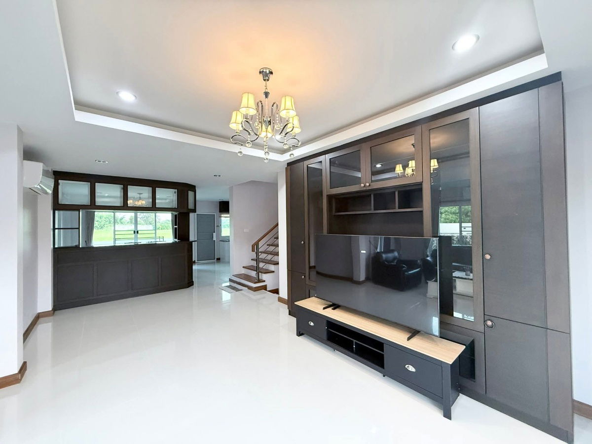 picture Pool villa House for  Rent !5bed , Near MaeKuang Market, Near Central  Chiangmai ChiangMai  - 6/24