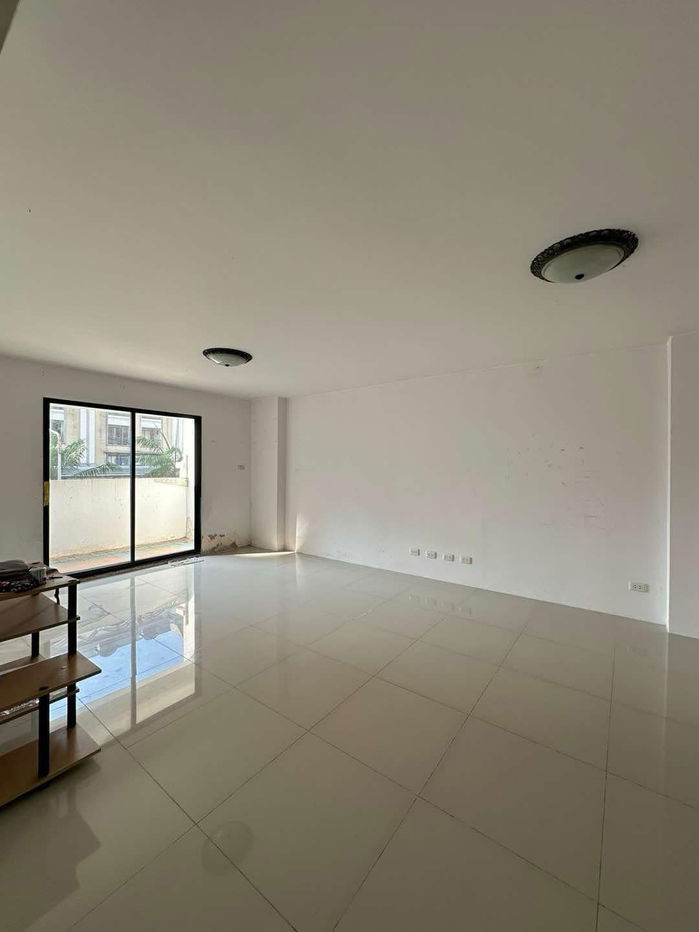 picture Condo for sale Champs Elysees Soi Liang Mueang Pak Kret 11   Line: @katagent - 10/16