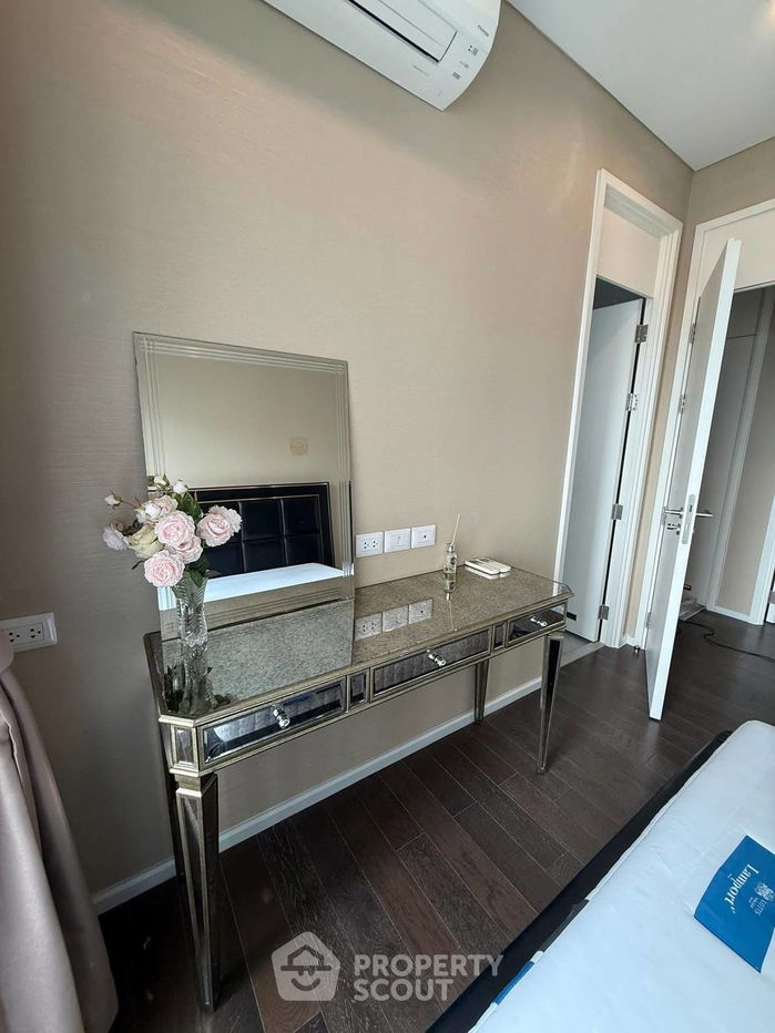 picture 2-BR Condo at The Saint Residences near MRT Phahon Yothin (ID 2144045) - 1/5