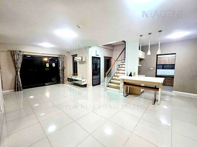 บ้านเดี่ยว สายไหม อเวนิว : 📌 ขายบ้านเดี่ยว โครงการ มัณฑนา เลค วัชรพล 2 ชั้น 4 ห้องนอน 4 ห้องน้ำ