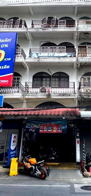 ขายอาคารพาณิชย์ : ขายอาคารพาณิชย์ 4 ชั้นครึ่ง ติดถนนสุทธิสาร ราคาถูก