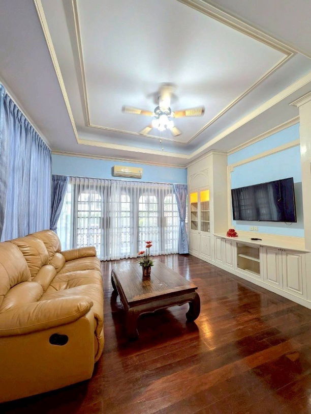 รูป 🏡✨ ให้เช่าบ้านหรู สไตล์ล้านนา-ตะวันตก พร้อมสระว่ายน้ำส่วนตัว บ้าน 2 ชั้น สุดหรู ตกแต่งพร้อมอยู่ ใกล้เมืองเชียงใหม่ - รูปที่ 7/10