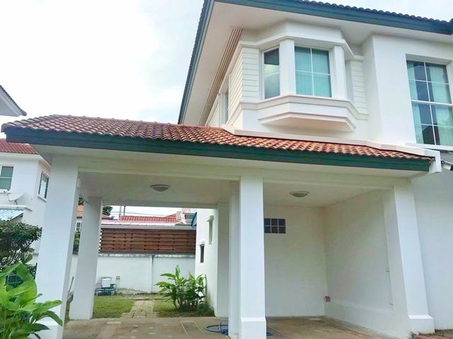 picture Lanna Inter Sch 1.6km. 3bed Big C HangDong 2.1km. For rent luxury 2-storey detached house 62 sq.w. - 1/8