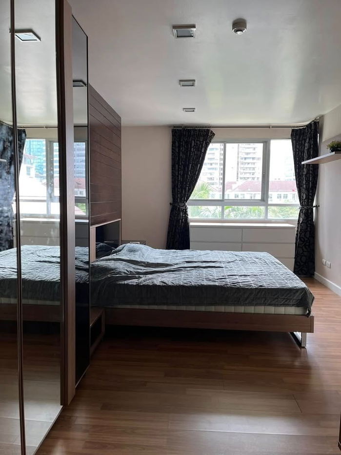 picture Code: KJ7711  for rent The Clover Thonglor // Line ID: @kjcondo (with @) // - 2/11