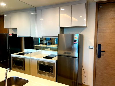 เช่าคอนโด สีลมคอมเพล็กซ์ : ให้เช่าคอนโด ดิ แอดเดรส สาทร / The Address Sathorn