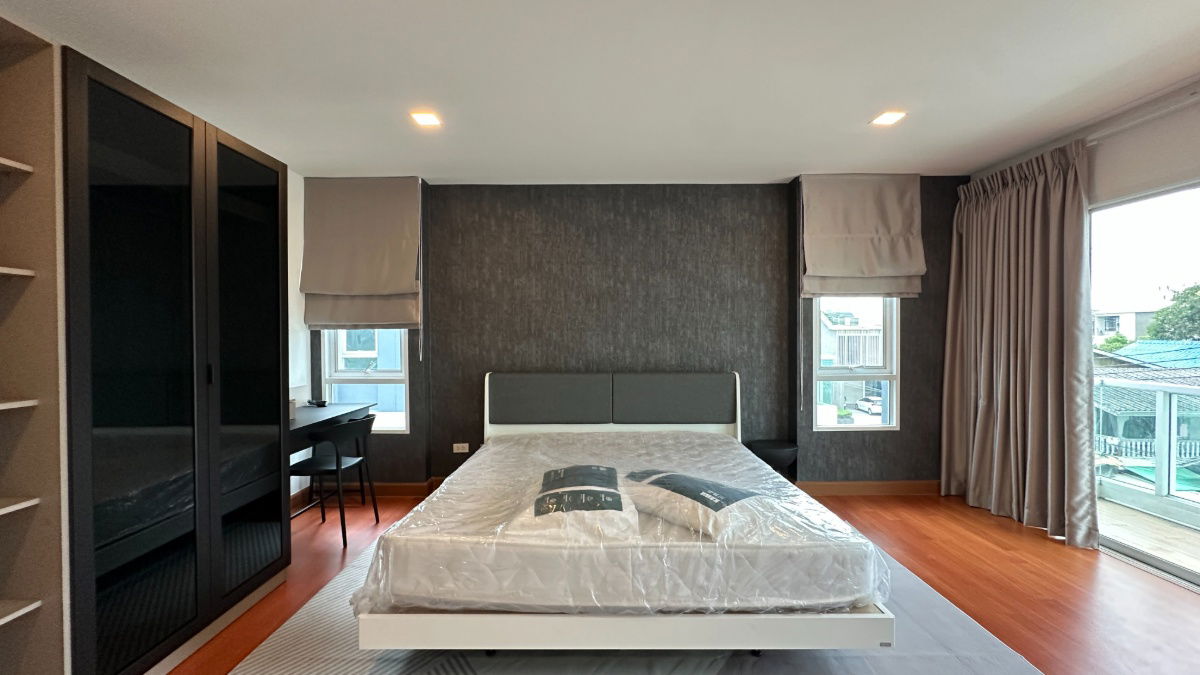 รูป 🏠 ให้เช่าทาวน์โฮม 3 ชั้น ตกแต่งครบมาก พร้อมอยู่ทันที ! - รูปที่ 12/21