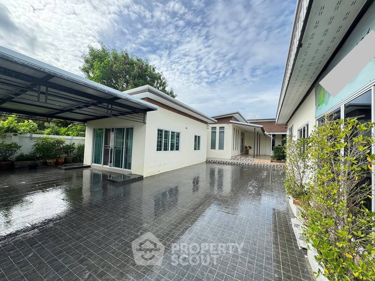 รูป บ้าน 4-ห้องนอน ใน หนองปรือ (ID 2212945) - รูปที่ 22/25