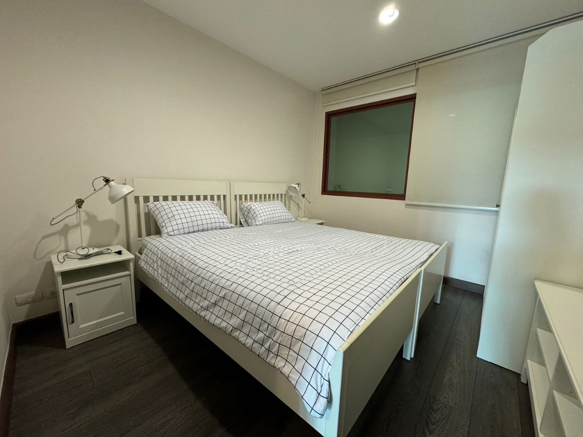 picture 🟢For Rent🟢The Crest Ruamrudee (BTS Phloen Chit) Beautiful room, fully furnished, 📱ADD LINE @nathong97 (reply ⚡ 24 Hr) P521 - 8/11