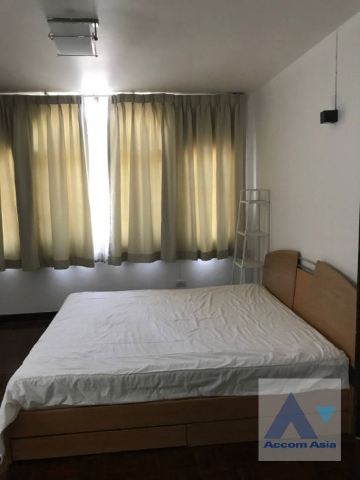 picture 🔼🔽 AccomA 📩  3 BR House in  (90369) - 8/16
