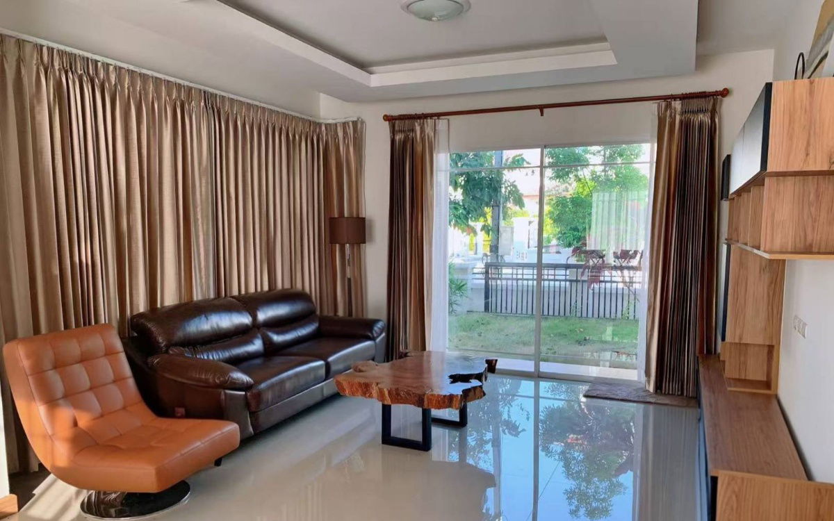 รูป บ้านเดี่ยว ใกล้เมือง ติดถนนวงแหวนรอบ2 ให้เช่า เฟอร์นิเจอร์ครบ ใกล้โรงเรียนนานาชาติหลายแห่ง - รูปที่ 4/12