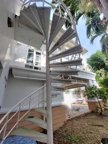 picture FOR RENT  HOUSE PROPERTY  50000 BAHT per MONTH - 2/8