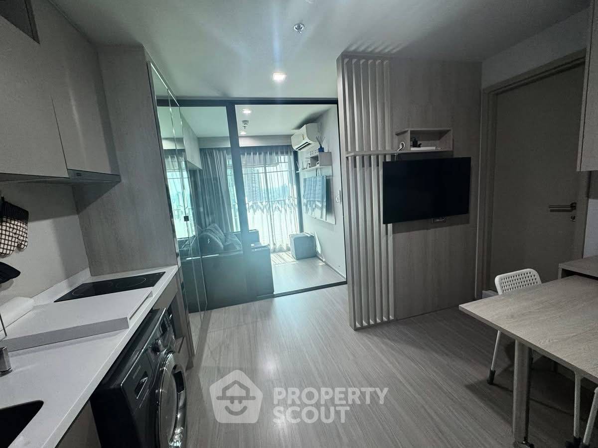 picture 1-BR Condo at Life Ladprao near BTS Ha Yaek Lat Phrao (ID 2179726) - 6/14
