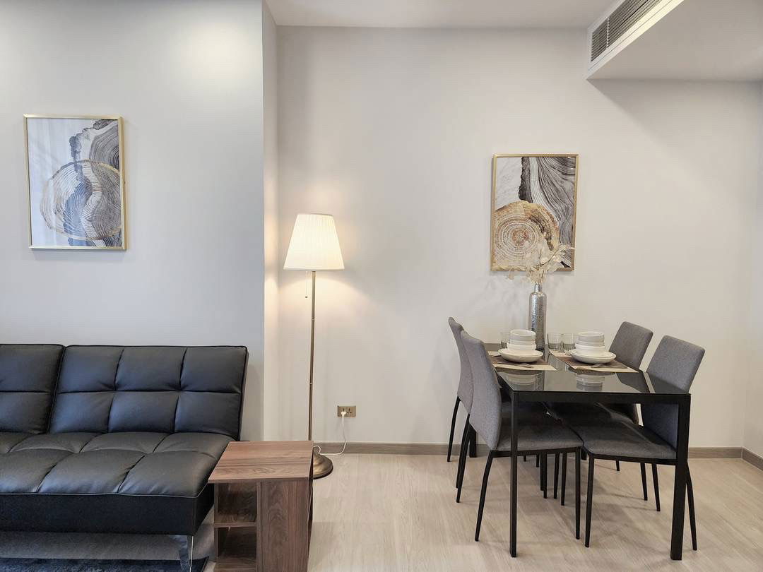 picture One nine five 🍁 Nice new condo 🍁 Fully furnished 🍁 ready to move in - 3/10