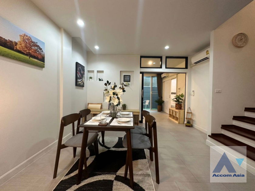 รูป 🔼🔽 AccomA 📩 Pet friendly,Home Office 3 BR Townhouse in Klong Tan (AA33996) - รูปที่ 3/20