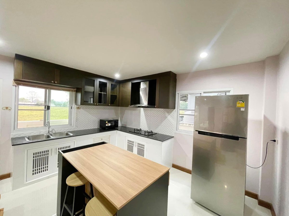 picture Pool villa House for  Rent !5bed , Near MaeKuang Market, Near Central  Chiangmai ChiangMai  - 7/24